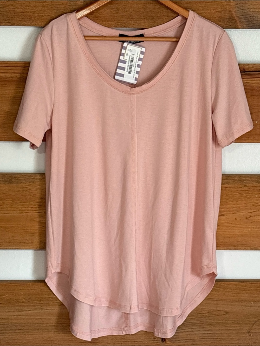 NWT Rae Mode Soft Pink Short Sleeve Stitching Accents V-Neck Preppy Chic Size M